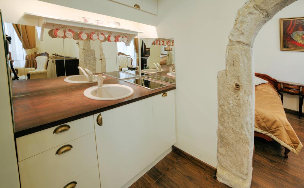 Only Krakow Apartments Pokoj fotografie
